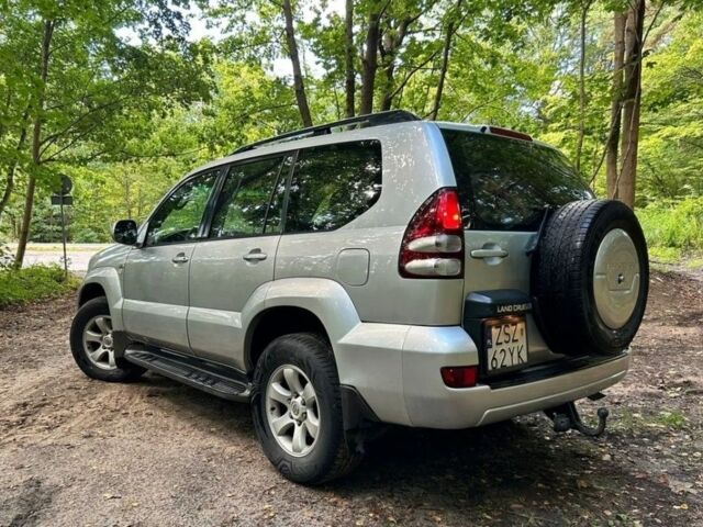 Серый Тойота Ленд Крузер Прадо 120, объемом двигателя 3 л и пробегом 244 тыс. км за 2608 $, фото 3 на Automoto.ua