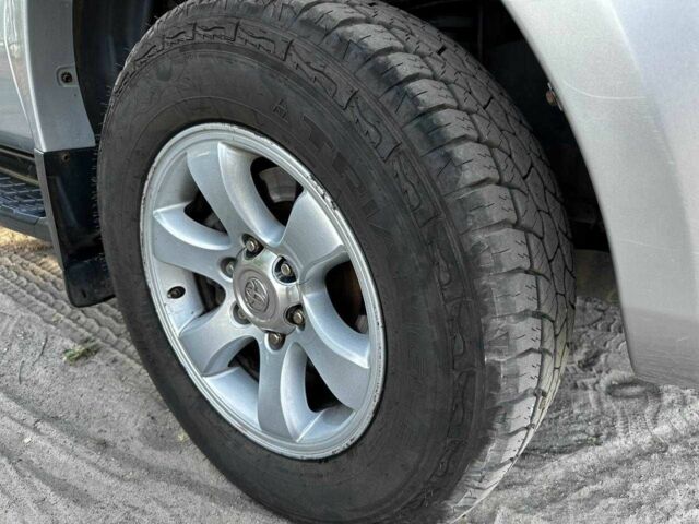 Сірий Тойота Ленд Крузер Прадо 120, об'ємом двигуна 4 л та пробігом 150 тис. км за 19000 $, фото 14 на Automoto.ua