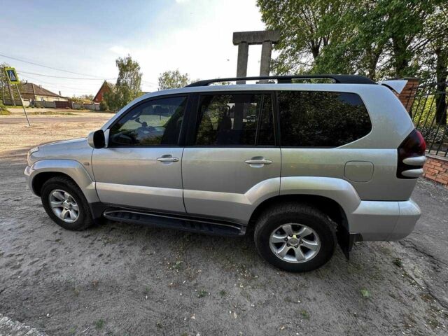 Сірий Тойота Ленд Крузер Прадо 120, об'ємом двигуна 4 л та пробігом 150 тис. км за 19000 $, фото 2 на Automoto.ua