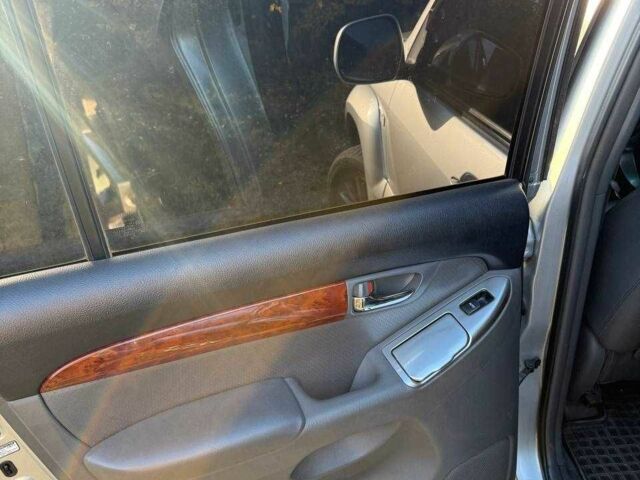 Серый Тойота Ленд Крузер Прадо 120, объемом двигателя 4 л и пробегом 171 тыс. км за 18000 $, фото 7 на Automoto.ua