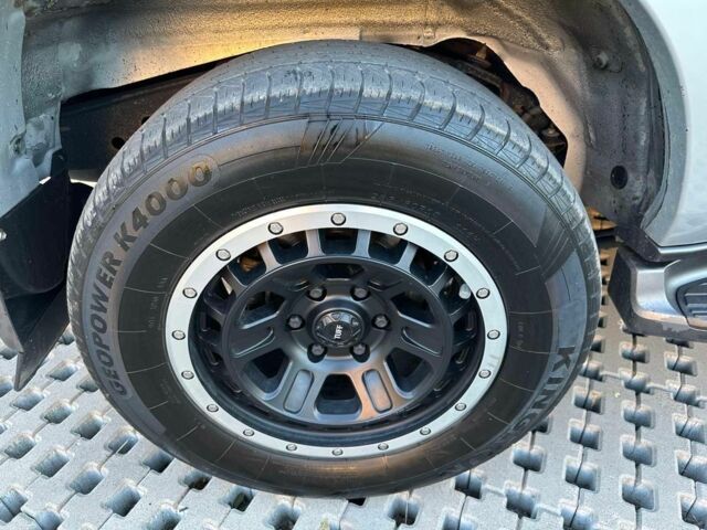 Сірий Тойота Ленд Крузер Прадо 120, об'ємом двигуна 4 л та пробігом 250 тис. км за 17500 $, фото 8 на Automoto.ua