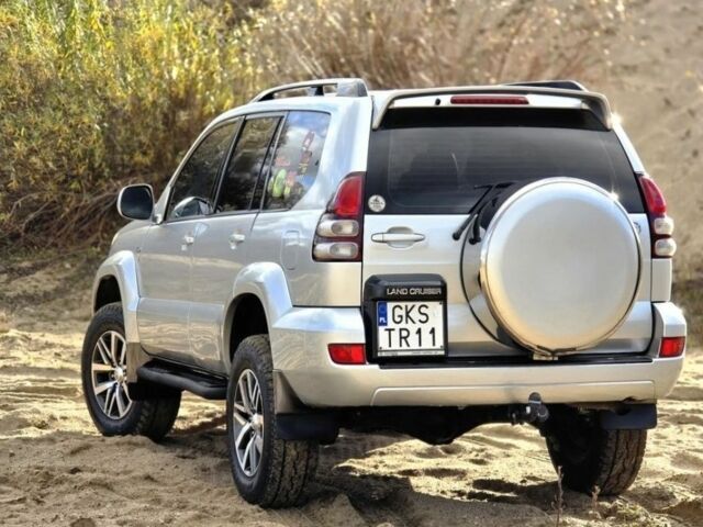 Серый Тойота Ленд Крузер Прадо 120, объемом двигателя 3 л и пробегом 200 тыс. км за 3500 $, фото 3 на Automoto.ua