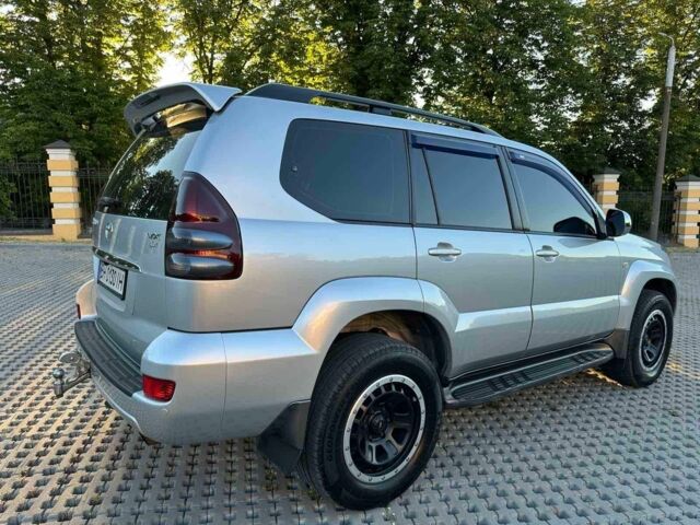 Сірий Тойота Ленд Крузер Прадо 120, об'ємом двигуна 4 л та пробігом 250 тис. км за 17500 $, фото 2 на Automoto.ua