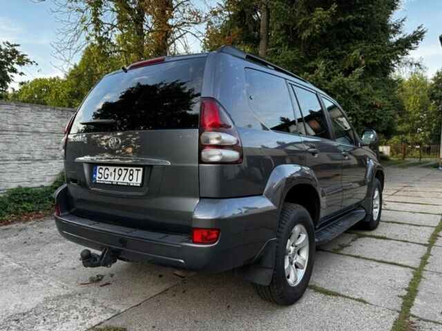 Серый Тойота Ленд Крузер Прадо 120, объемом двигателя 0 л и пробегом 200 тыс. км за 2800 $, фото 2 на Automoto.ua