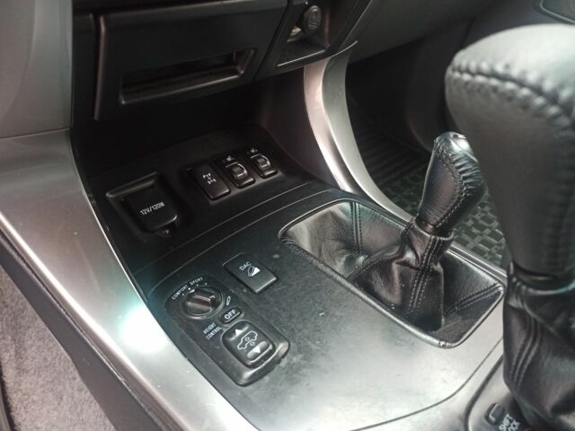 Серый Тойота Ленд Крузер Прадо 120, объемом двигателя 4 л и пробегом 280 тыс. км за 15800 $, фото 15 на Automoto.ua