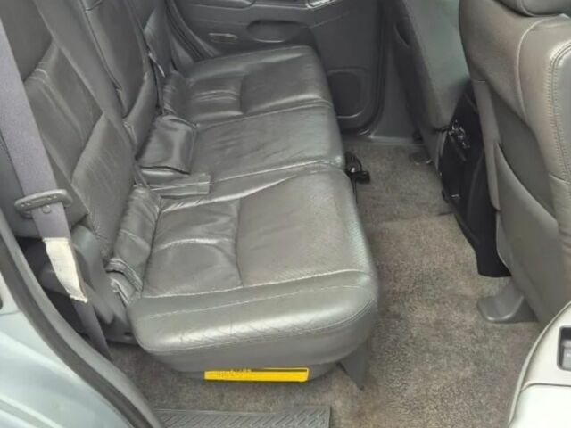 Серый Тойота Ленд Крузер Прадо 120, объемом двигателя 3 л и пробегом 256 тыс. км за 3300 $, фото 6 на Automoto.ua