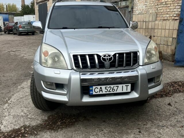 Серый Тойота Ленд Крузер Прадо 120, объемом двигателя 2.7 л и пробегом 263 тыс. км за 14000 $, фото 2 на Automoto.ua