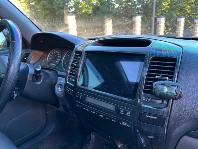 Сірий Тойота Ленд Крузер Прадо 120, об'ємом двигуна 4 л та пробігом 250 тис. км за 17500 $, фото 9 на Automoto.ua