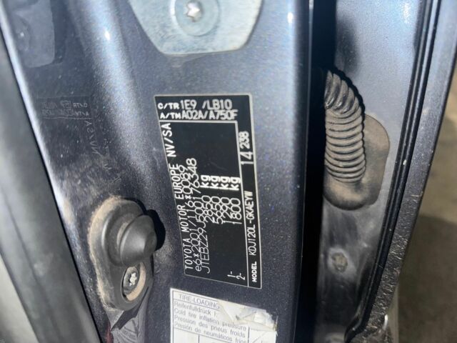 Серый Тойота Ленд Крузер Прадо 120, объемом двигателя 3 л и пробегом 446 тыс. км за 11000 $, фото 7 на Automoto.ua