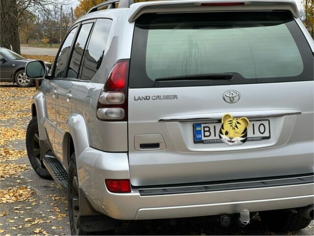 Серый Тойота Ленд Крузер Прадо 120, объемом двигателя 4 л и пробегом 240 тыс. км за 346 $, фото 4 на Automoto.ua