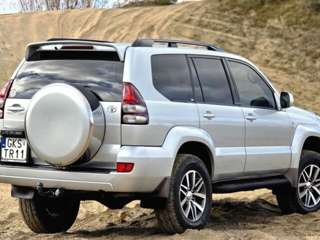 Серый Тойота Ленд Крузер Прадо 120, объемом двигателя 3 л и пробегом 200 тыс. км за 3500 $, фото 2 на Automoto.ua