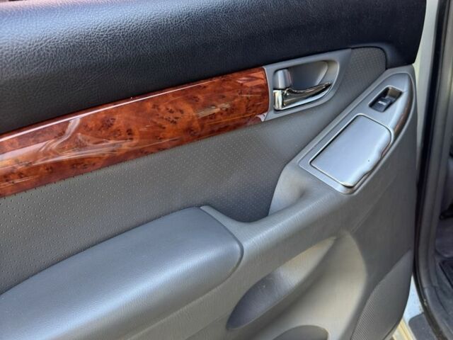 Сірий Тойота Ленд Крузер Прадо 120, об'ємом двигуна 3 л та пробігом 243 тис. км за 16500 $, фото 13 на Automoto.ua