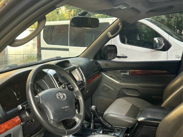 Синий Тойота Ленд Крузер Прадо 120, объемом двигателя 3 л и пробегом 250 тыс. км за 7600 $, фото 3 на Automoto.ua