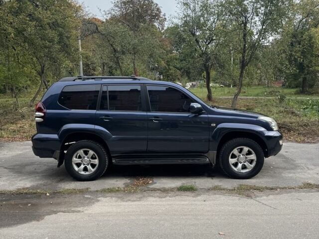 Синий Тойота Ленд Крузер Прадо 120, объемом двигателя 4 л и пробегом 337 тыс. км за 14300 $, фото 1 на Automoto.ua