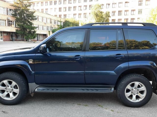 Синій Тойота Ленд Крузер Прадо 120, об'ємом двигуна 3 л та пробігом 300 тис. км за 43500 $, фото 4 на Automoto.ua