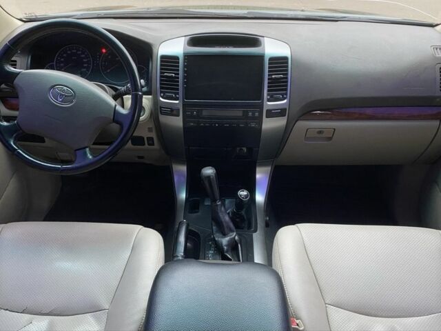 Зелений Тойота Ленд Крузер Прадо 120, об'ємом двигуна 2.7 л та пробігом 260 тис. км за 9999 $, фото 14 на Automoto.ua