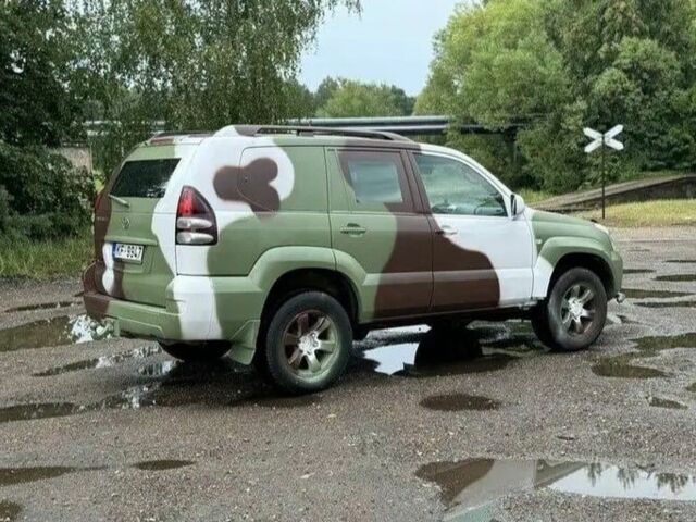 Зеленый Тойота Ленд Крузер Прадо 120, объемом двигателя 3 л и пробегом 224 тыс. км за 3100 $, фото 5 на Automoto.ua