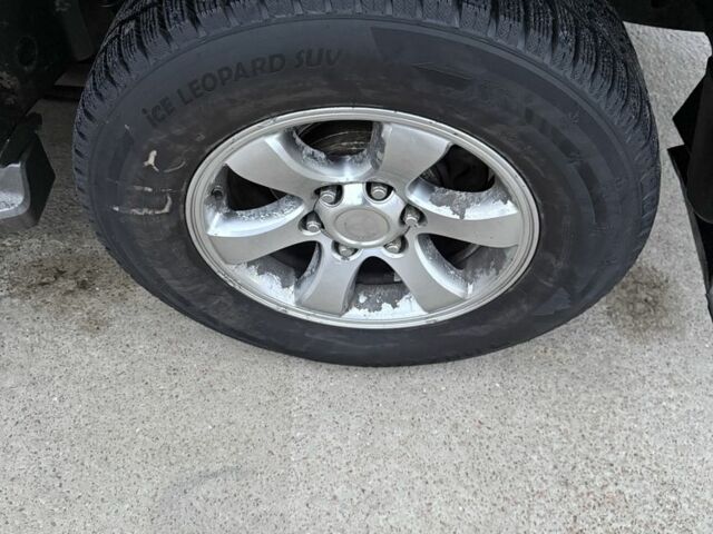 Зеленый Тойота Ленд Крузер Прадо 120, объемом двигателя 3 л и пробегом 300 тыс. км за 10600 $, фото 6 на Automoto.ua