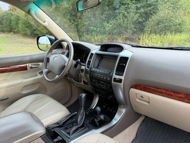 Зеленый Тойота Ленд Крузер Прадо 120, объемом двигателя 3 л и пробегом 232 тыс. км за 4300 $, фото 14 на Automoto.ua