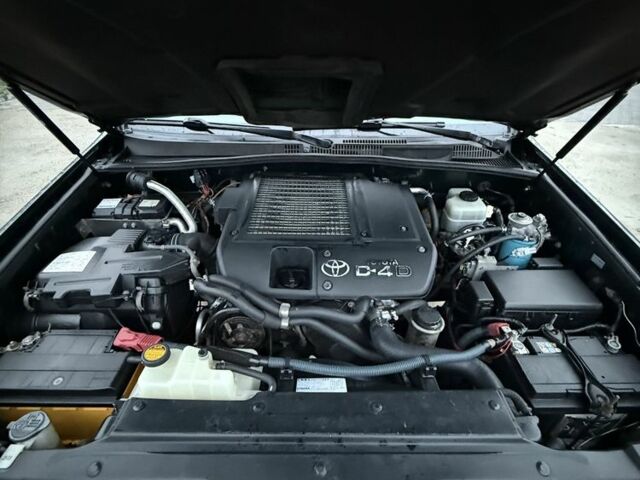 Зеленый Тойота Ленд Крузер Прадо 120, объемом двигателя 3 л и пробегом 300 тыс. км за 10600 $, фото 7 на Automoto.ua