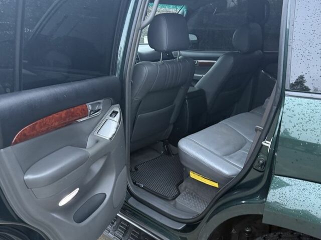 Зеленый Тойота Ленд Крузер Прадо 120, объемом двигателя 3 л и пробегом 300 тыс. км за 10600 $, фото 18 на Automoto.ua