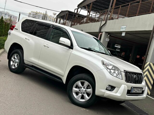 Белый Тойота Ленд Крузер Прадо 150, объемом двигателя 2.7 л и пробегом 180 тыс. км за 20500 $, фото 8 на Automoto.ua