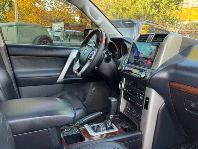 Белый Тойота Ленд Крузер Прадо 150, объемом двигателя 3 л и пробегом 202 тыс. км за 23900 $, фото 20 на Automoto.ua