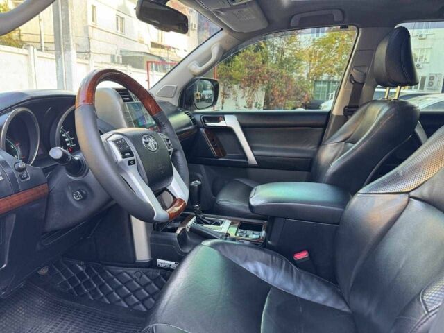 Белый Тойота Ленд Крузер Прадо 150, объемом двигателя 3 л и пробегом 202 тыс. км за 23900 $, фото 9 на Automoto.ua