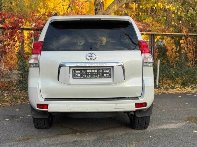 Белый Тойота Ленд Крузер Прадо 150, объемом двигателя 3 л и пробегом 202 тыс. км за 23900 $, фото 4 на Automoto.ua