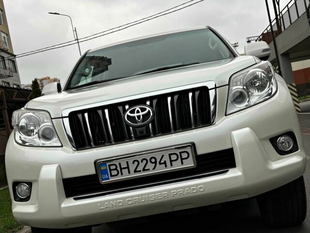 Белый Тойота Ленд Крузер Прадо 150, объемом двигателя 2.7 л и пробегом 180 тыс. км за 20500 $, фото 4 на Automoto.ua