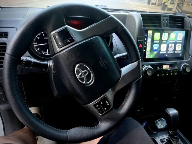 Белый Тойота Ленд Крузер Прадо 150, объемом двигателя 2.7 л и пробегом 233 тыс. км за 19000 $, фото 16 на Automoto.ua