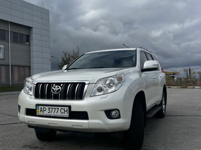 Тойота Ленд Крузер Прадо 150 2012 в Запорожье на Automoto.ua Белый Тойота Ленд Крузер Прадо 150, объемом двигателя 2.7 л и пробегом 38 тыс. км за 29000 $, фото 21 на Automoto.ua