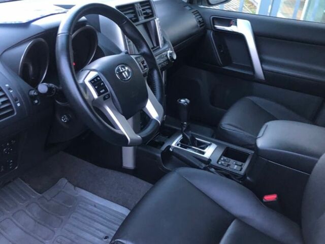 Білий Тойота Ленд Крузер Прадо 150, об'ємом двигуна 3 л та пробігом 112 тис. км за 13200 $, фото 18 на Automoto.ua