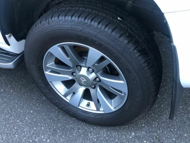 Білий Тойота Ленд Крузер Прадо 150, об'ємом двигуна 3 л та пробігом 112 тис. км за 13200 $, фото 12 на Automoto.ua