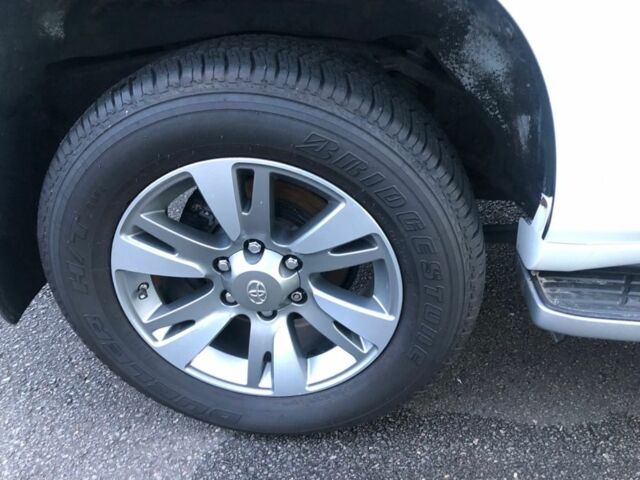 Білий Тойота Ленд Крузер Прадо 150, об'ємом двигуна 3 л та пробігом 112 тис. км за 13200 $, фото 19 на Automoto.ua