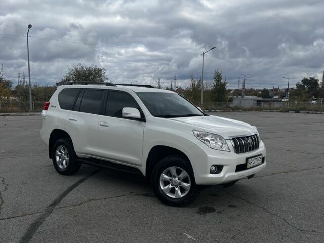 Тойота Ленд Крузер Прадо 150 2012 в Запорожье на Automoto.ua Белый Тойота Ленд Крузер Прадо 150, объемом двигателя 2.7 л и пробегом 38 тыс. км за 29000 $, фото 13 на Automoto.ua