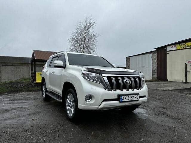 Белый Тойота Ленд Крузер Прадо 150, объемом двигателя 3 л и пробегом 148 тыс. км за 27500 $, фото 1 на Automoto.ua