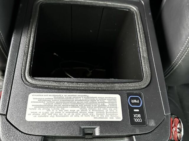 Белый Тойота Ленд Крузер Прадо 150, объемом двигателя 3 л и пробегом 148 тыс. км за 27500 $, фото 22 на Automoto.ua