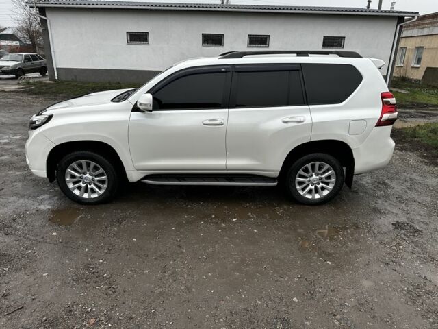 Белый Тойота Ленд Крузер Прадо 150, объемом двигателя 3 л и пробегом 148 тыс. км за 27500 $, фото 10 на Automoto.ua