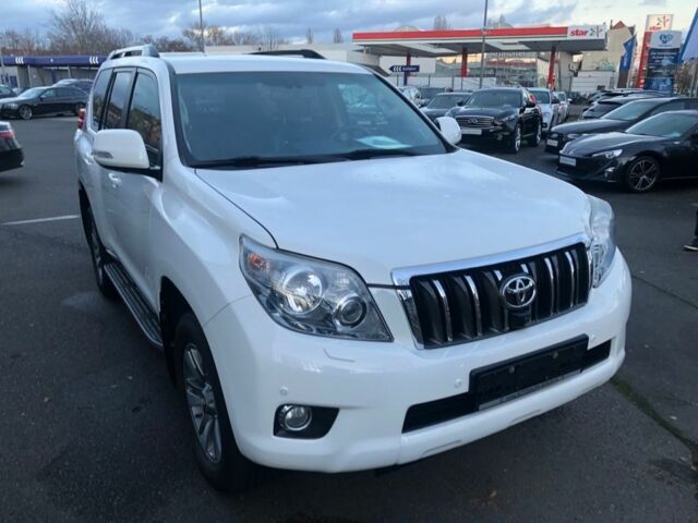 Белый Тойота Ленд Крузер Прадо 150, объемом двигателя 3 л и пробегом 121 тыс. км за 12800 $, фото 21 на Automoto.ua