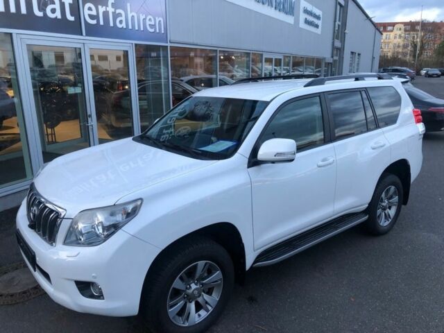 Белый Тойота Ленд Крузер Прадо 150, объемом двигателя 3 л и пробегом 121 тыс. км за 12800 $, фото 3 на Automoto.ua