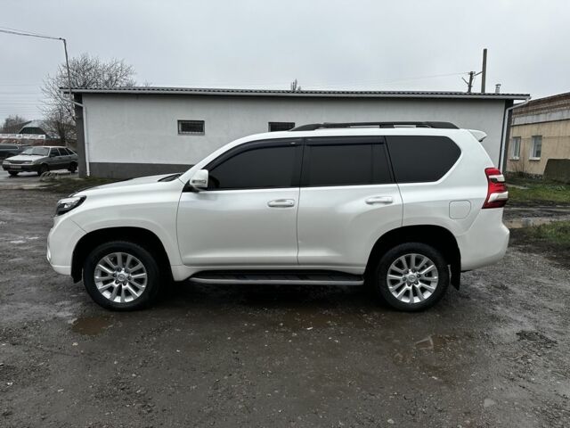 Белый Тойота Ленд Крузер Прадо 150, объемом двигателя 3 л и пробегом 148 тыс. км за 27500 $, фото 2 на Automoto.ua