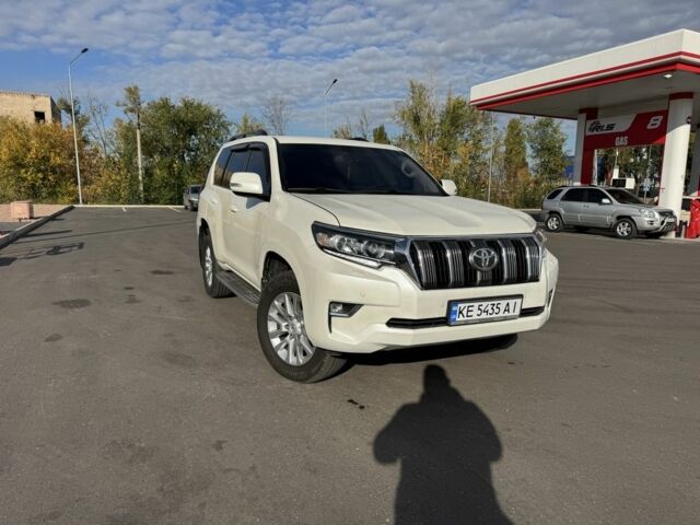 Белый Тойота Ленд Крузер Прадо 150, объемом двигателя 3 л и пробегом 257 тыс. км за 27500 $, фото 2 на Automoto.ua