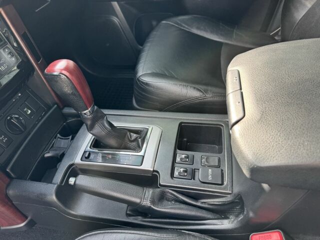 Белый Тойота Ленд Крузер Прадо 150, объемом двигателя 3 л и пробегом 257 тыс. км за 27500 $, фото 14 на Automoto.ua