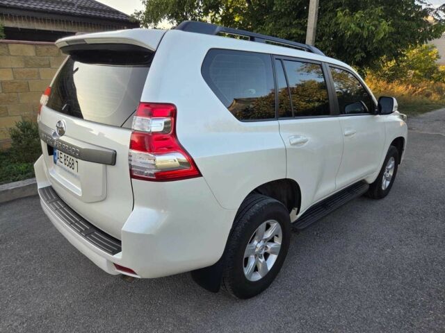 Белый Тойота Ленд Крузер Прадо 150, объемом двигателя 2.7 л и пробегом 118 тыс. км за 25500 $, фото 5 на Automoto.ua