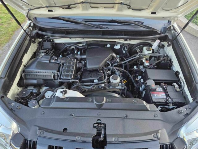 Белый Тойота Ленд Крузер Прадо 150, объемом двигателя 2.7 л и пробегом 118 тыс. км за 25500 $, фото 9 на Automoto.ua