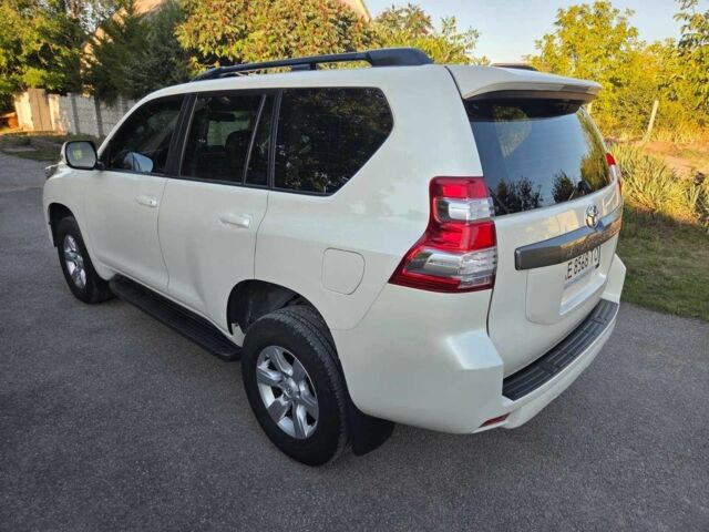 Белый Тойота Ленд Крузер Прадо 150, объемом двигателя 2.7 л и пробегом 118 тыс. км за 25500 $, фото 8 на Automoto.ua