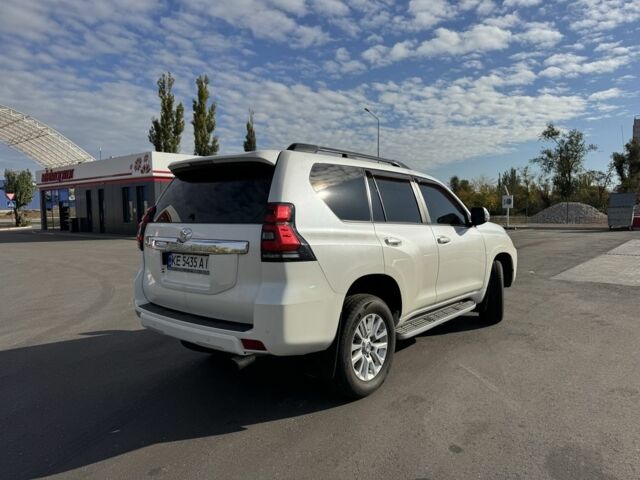 Белый Тойота Ленд Крузер Прадо 150, объемом двигателя 3 л и пробегом 257 тыс. км за 27500 $, фото 3 на Automoto.ua