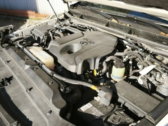 Белый Тойота Ленд Крузер Прадо 150, объемом двигателя 2.8 л и пробегом 156 тыс. км за 22000 $, фото 10 на Automoto.ua