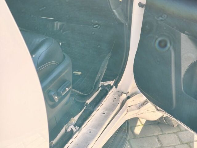 Белый Тойота Ленд Крузер Прадо 150, объемом двигателя 2.8 л и пробегом 156 тыс. км за 22000 $, фото 15 на Automoto.ua